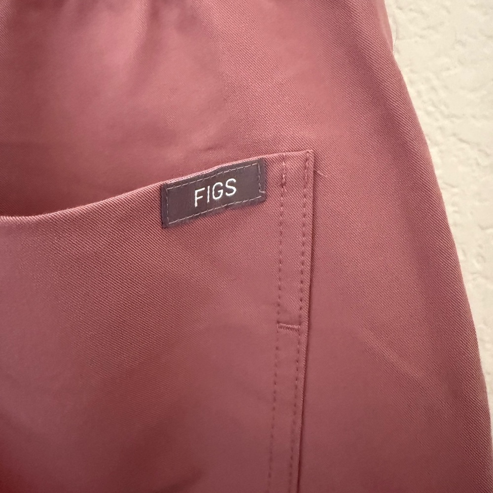 Figs Mauve Pants with Pocket Detail NWT - Picture 4 of 8